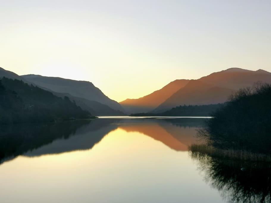 Perfect For Snowdon. Groups, Families+Dogs Welcome Llanberis Buitenkant foto