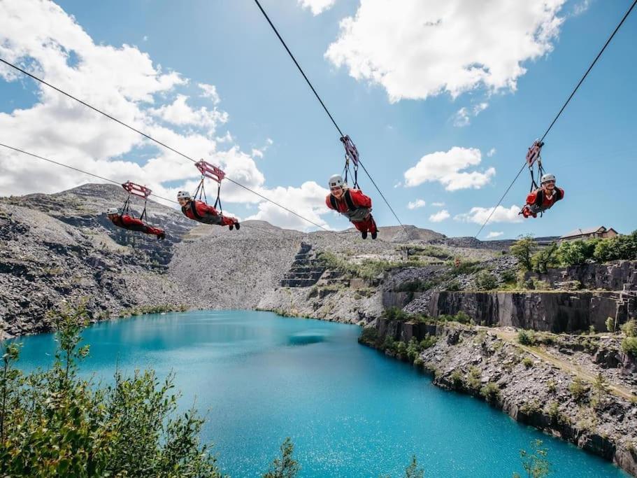 Perfect For Snowdon. Groups, Families+Dogs Welcome Llanberis Buitenkant foto